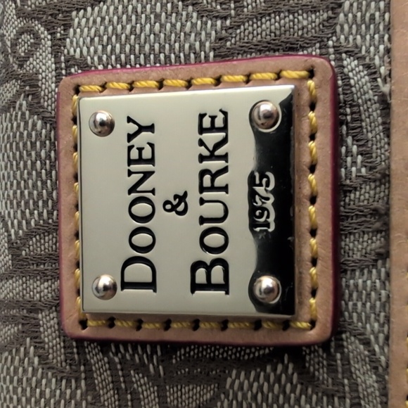 Dooney & Bourke Maritime Continental Clutch Wallet - Picture 11 of 16